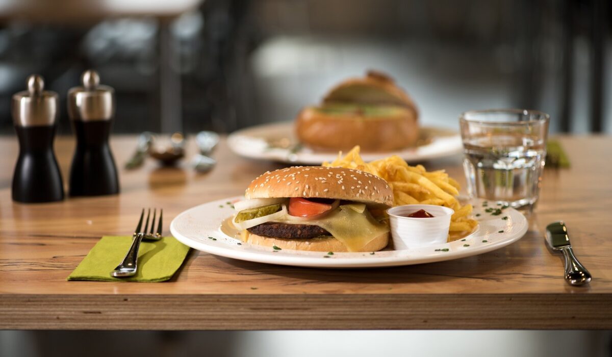 food_burger_dsc_7266.jpg__1500x3000_q85_subsampling-2