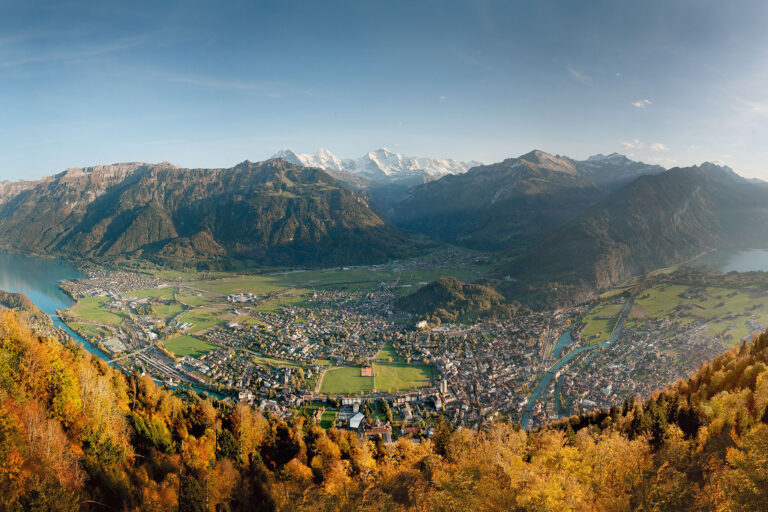 Interlaken: Panorama von Interlaken