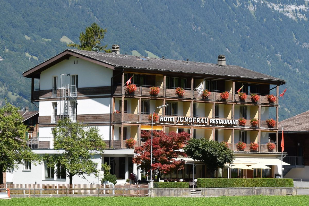 17_08_aussenansicht_juho_sommer_dsc_0353.jpg__1500x3000_q85_subsampling-2