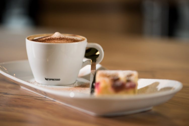 food_kaffeekuchen_dsc_7330.jpg__1500x3000_q85_subsampling-2